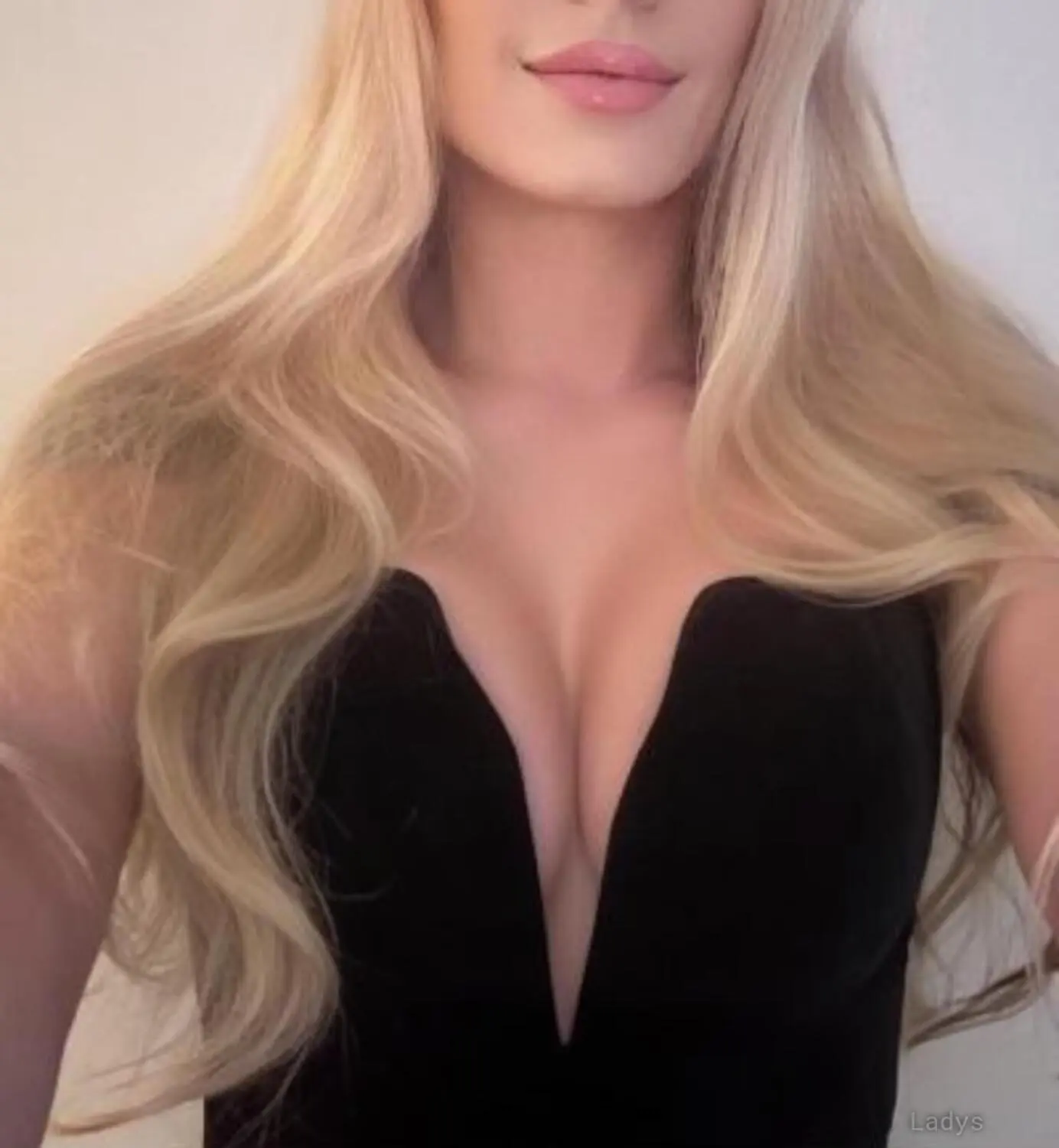 Amazing Lara (20) – Call Girl & Independent Escort Service in Newark - Gallery Photo 5