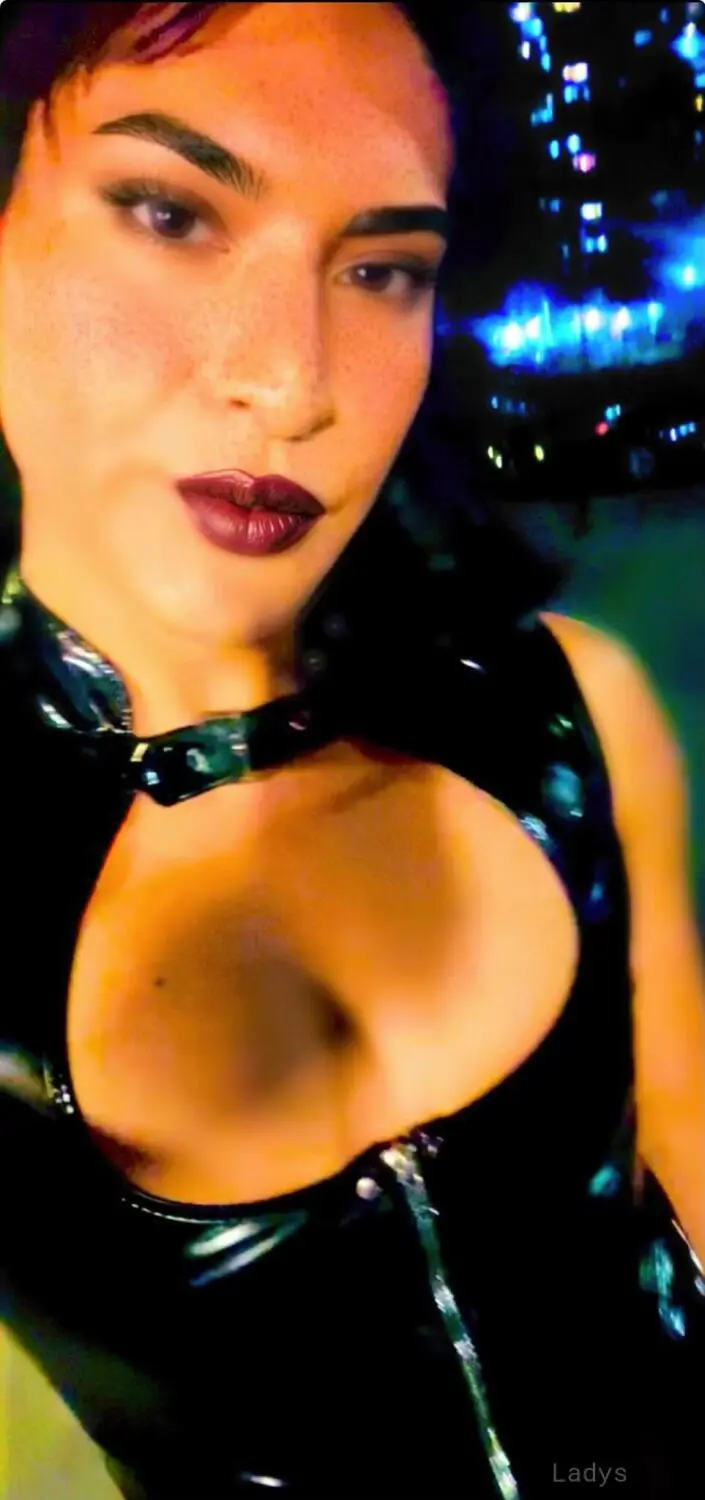 Olivia Sweetheart (20) – Call Girl & Independent Escort Service in Newark - Gallery Photo 4