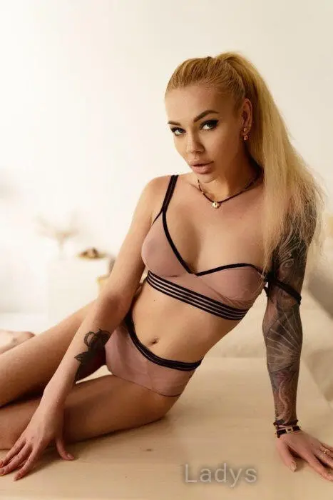 Marta (26) – Call Girl & Independent Escort Service in Nice - Gallery Photo 3