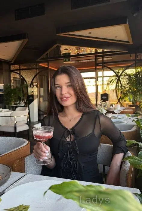 Lora (25) – Call Girl & Independent Escort Service in Nice - Gallery Photo 5