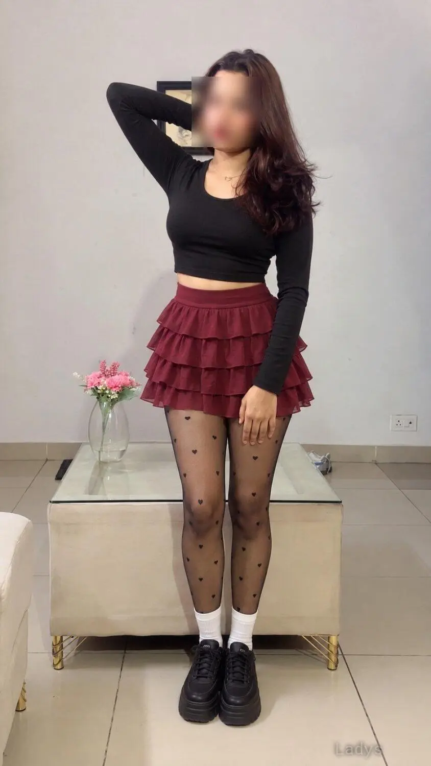 Aarushi (18) – Call Girl & Independent Escort Service in Noida - Gallery Photo 2