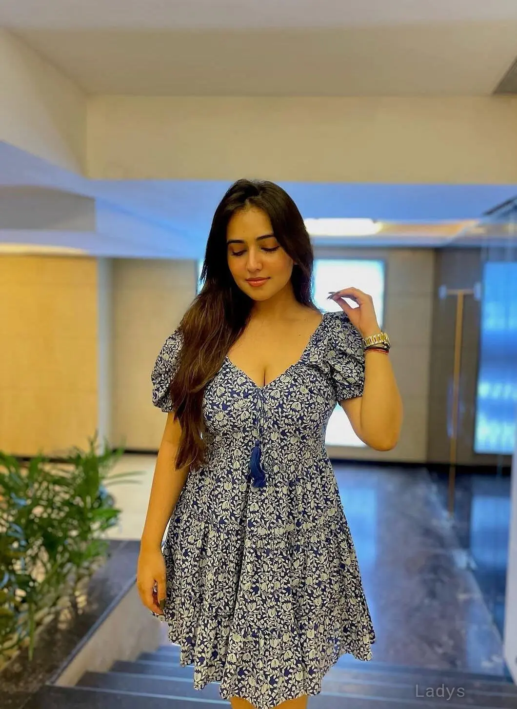 Aalya (21) – Call Girl & Independent Escort Service in Noida - Gallery Photo 3