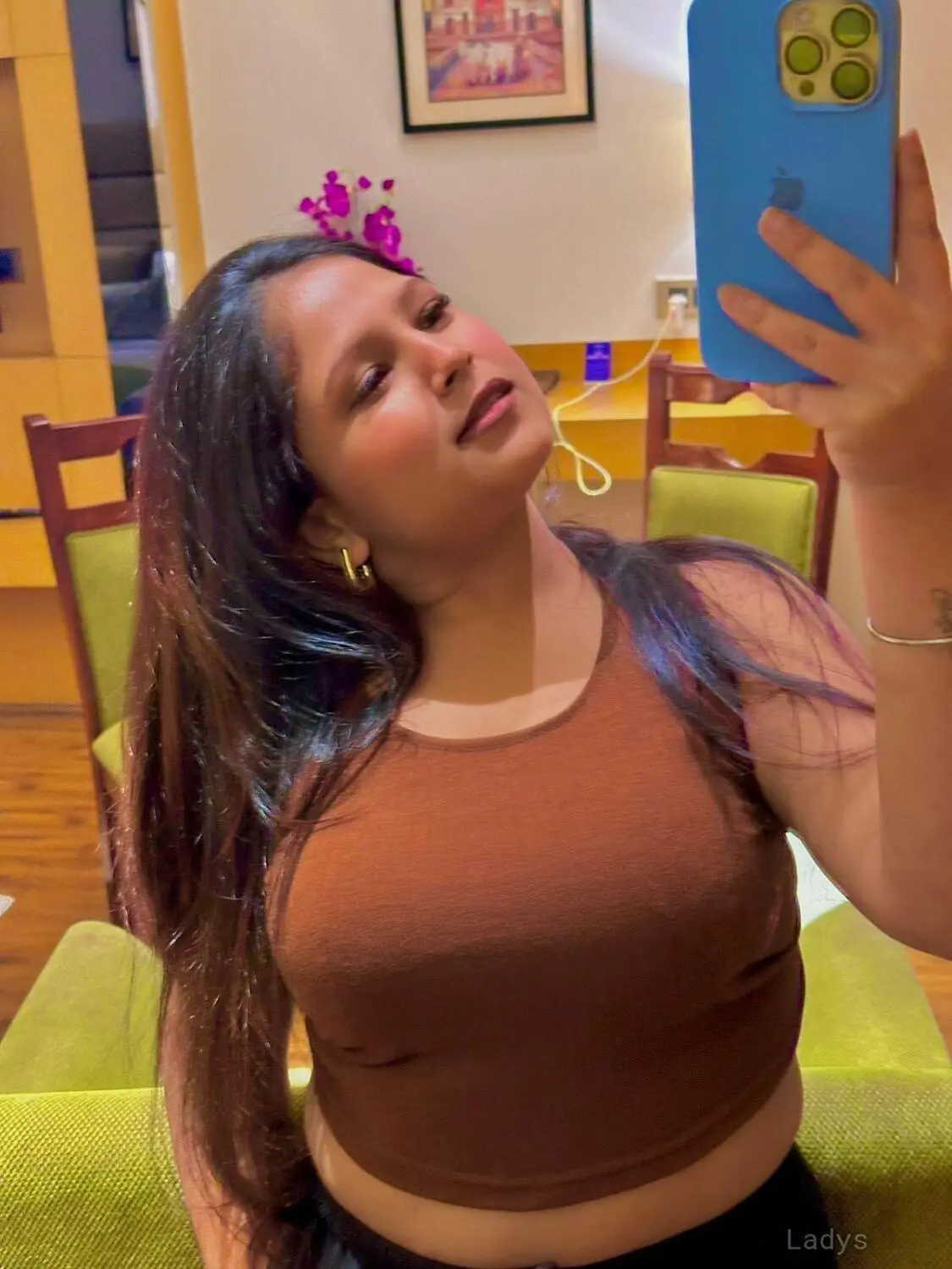 Aaditi (24) – Call Girl & Independent Escort Service in Noida - Gallery Photo 2