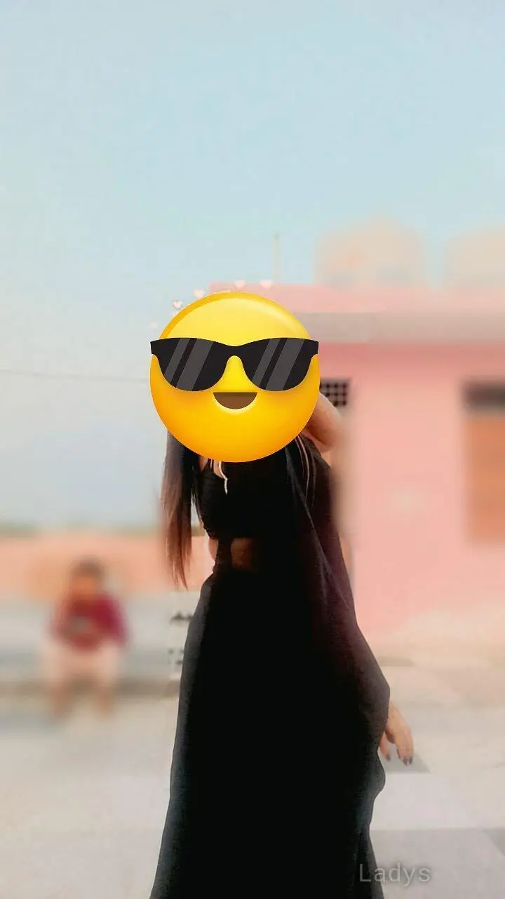 Neha (26) – Call Girl & Independent Escort Service in Noida - Gallery Photo 4