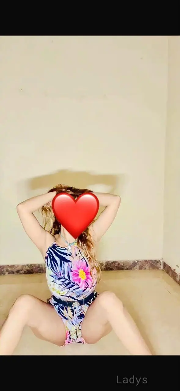 Sonal (28) – Call Girl & Independent Escort Service in Noida - Gallery Photo 8