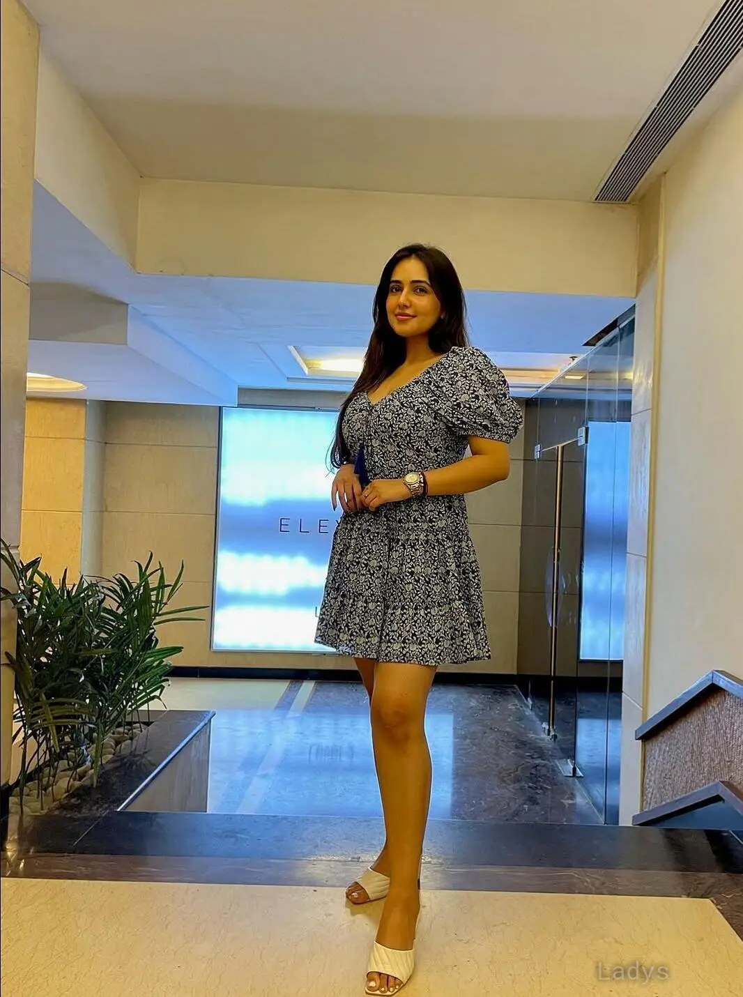 Aalya (21) – Call Girl & Independent Escort Service in Noida - Gallery Photo 2