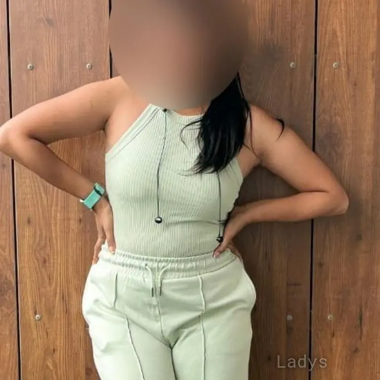 Kajal (25) – Call Girl & Independent Escort Service in Noida - Gallery Photo 2