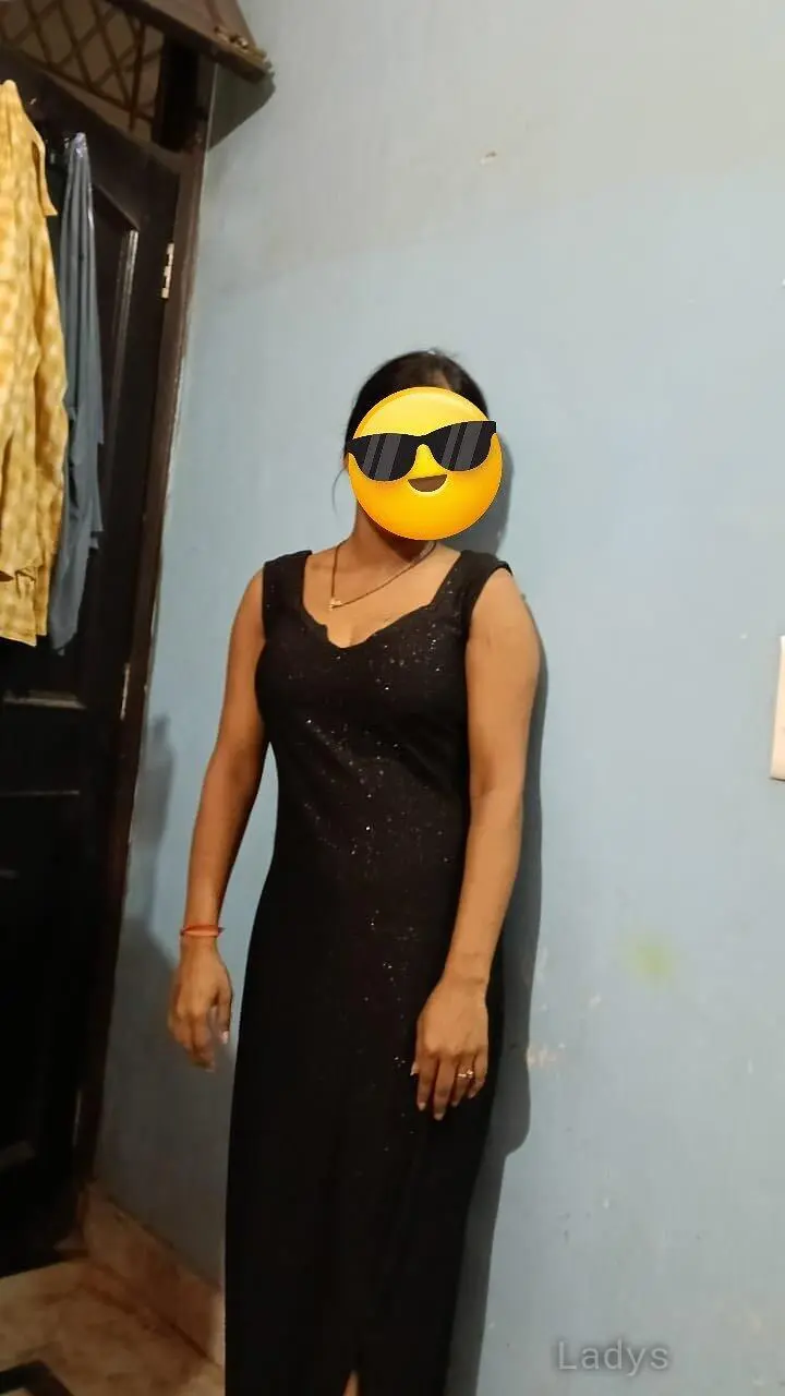 Sneha (26) – Call Girl & Independent Escort Service in Noida - Gallery Photo 3