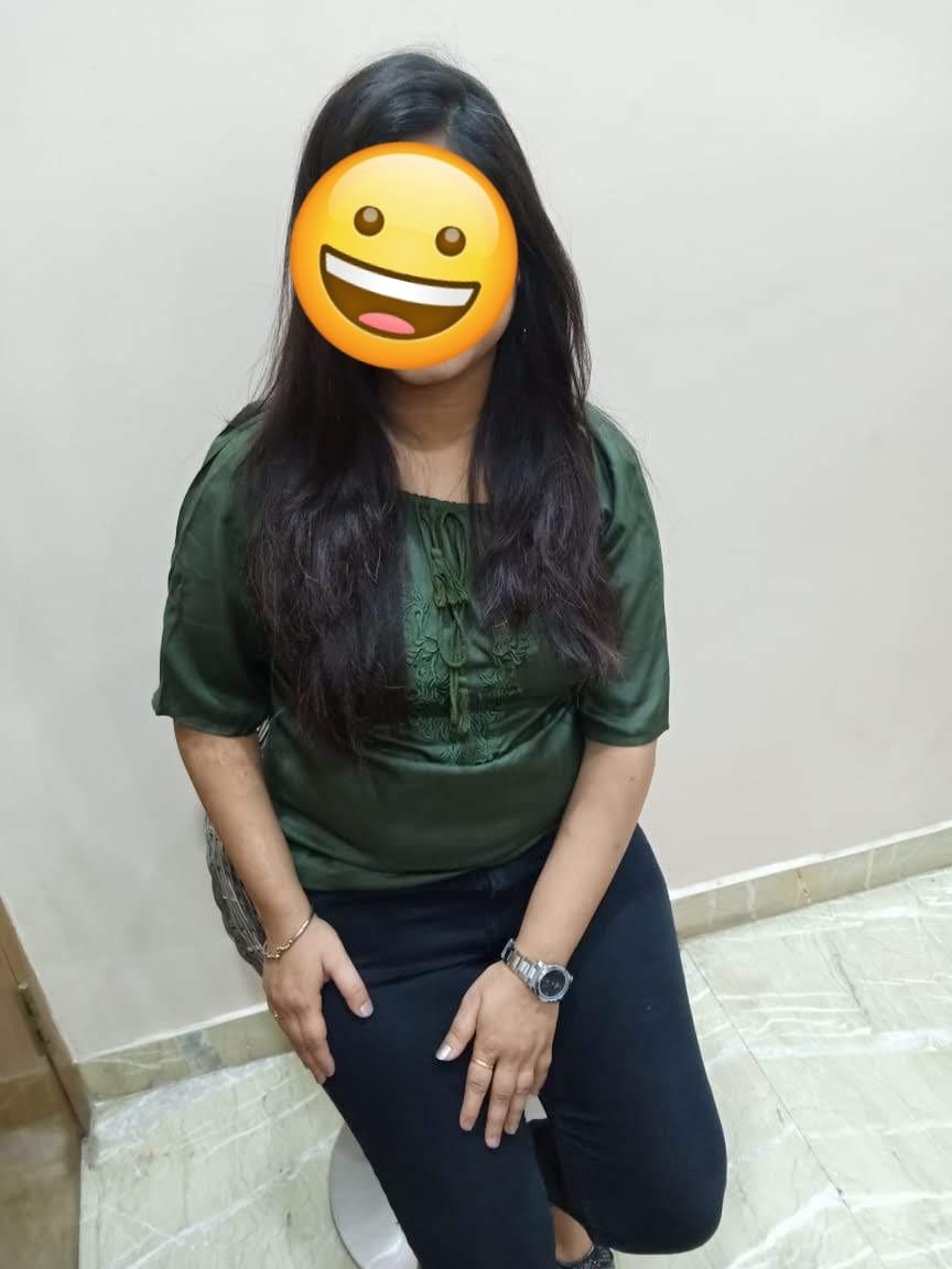 Akanksha (28) – Call Girl & Independent Escort Service in Greater Noida - Gallery Photo 5