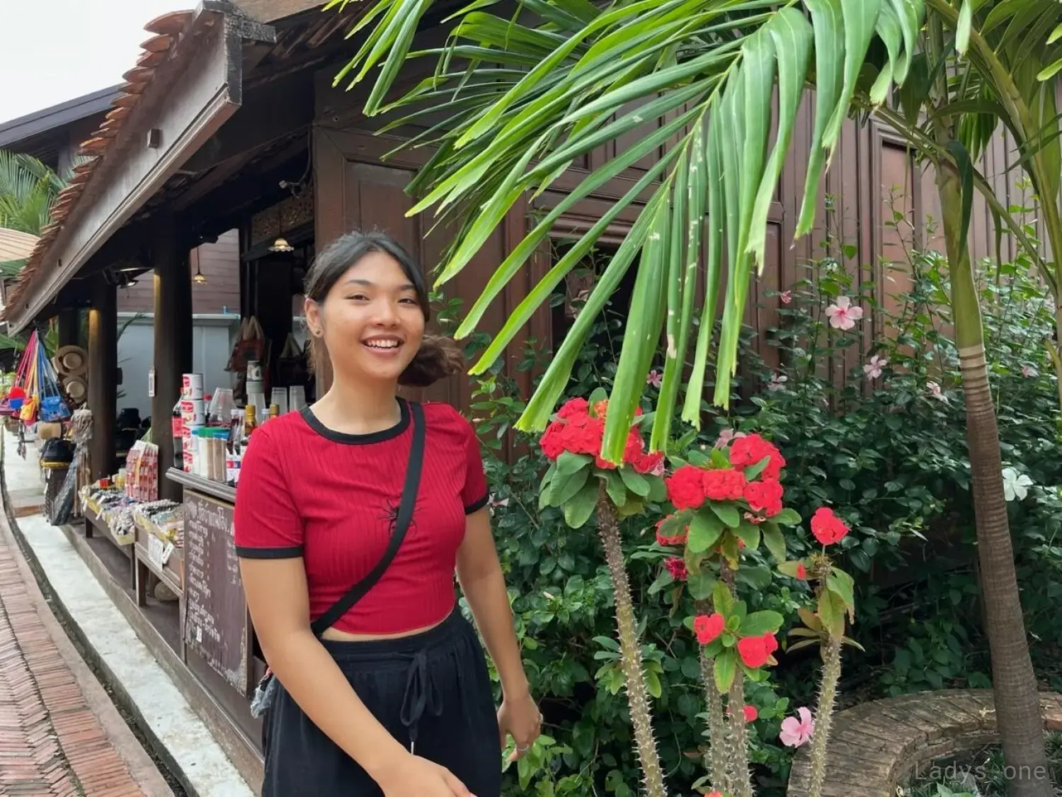 Lin (23) – Call Girl & Independent Escort Service in Mueang Nonthaburi - Gallery Photo 4