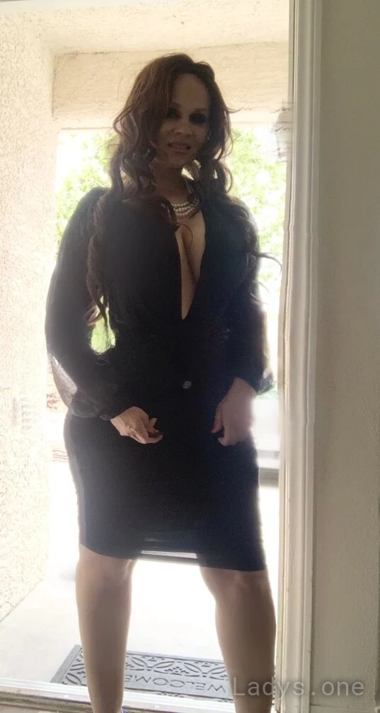 Erika (35) – Call Girl & Independent Escort Service in Odessa - Gallery Photo 3