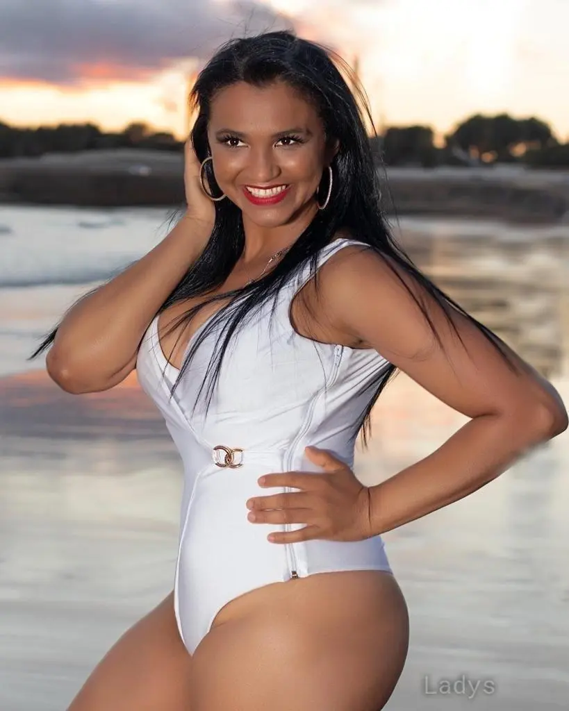 Katarina (35) – Call Girl & Independent Escort Service in Oeiras - Gallery Photo 4