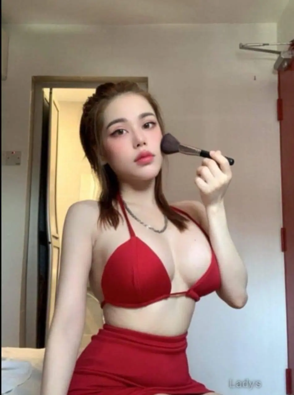 Alice (24) – Call Girl & Independent Escort Service in Okayama - Gallery Photo 4