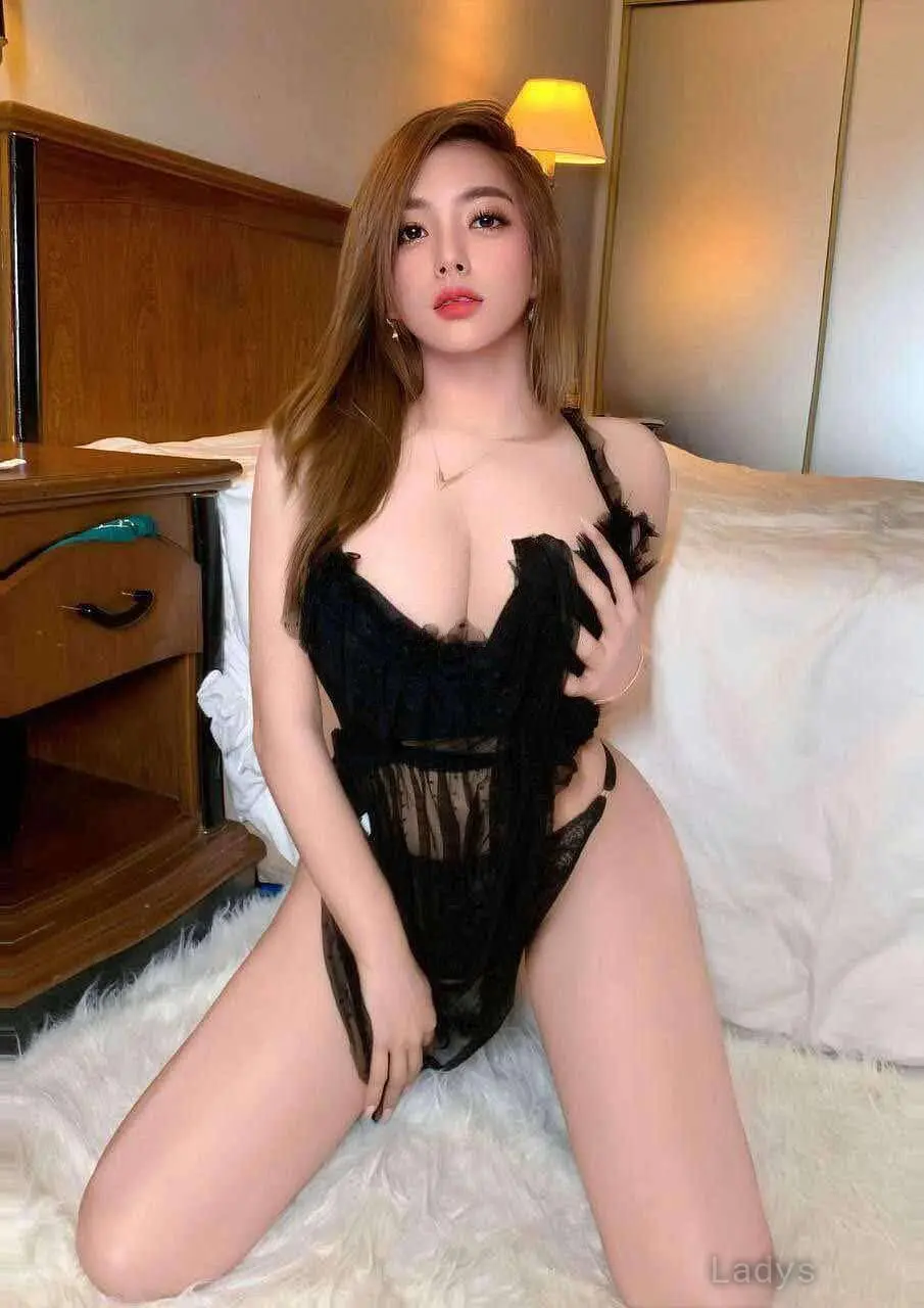 Athena (28) – Call Girl & Independent Escort Service in Okinawa - Gallery Photo 3