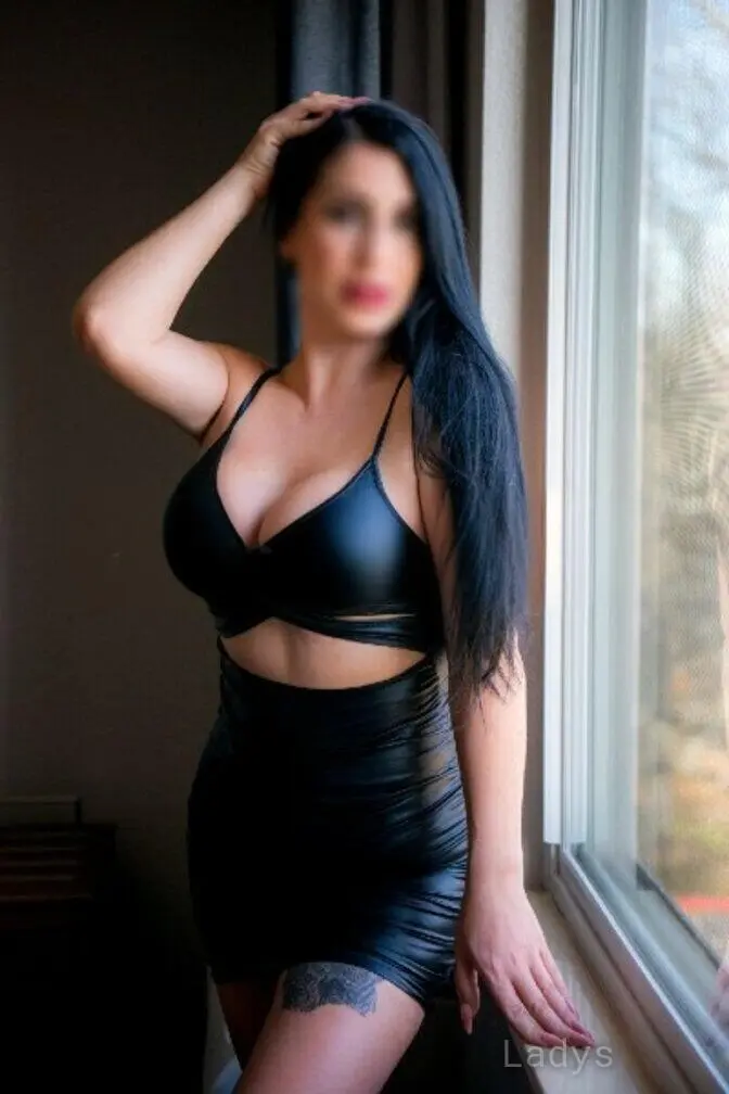 Madisson Marlowe (35) – Call Girl & Independent Escort Service in Oklahoma City - Gallery Photo 3