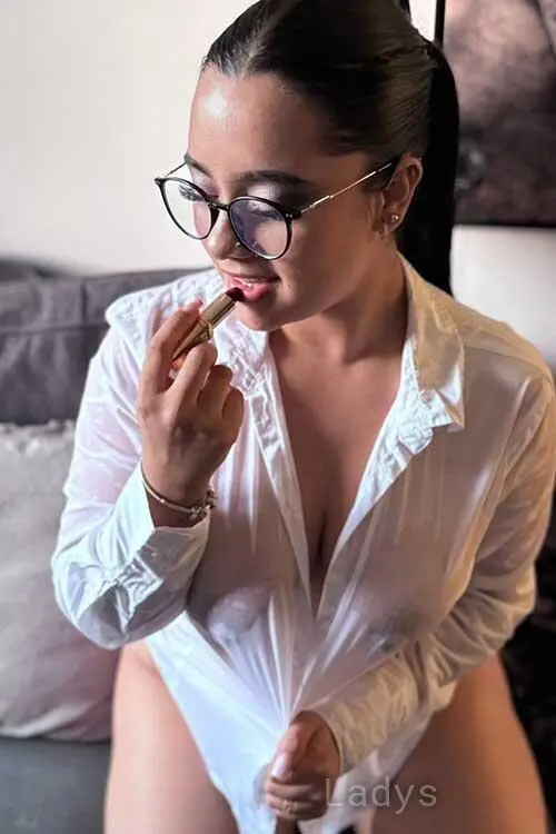 Frieda (26) – Call Girl & Independent Escort Service in Oldenburg - Gallery Photo 5
