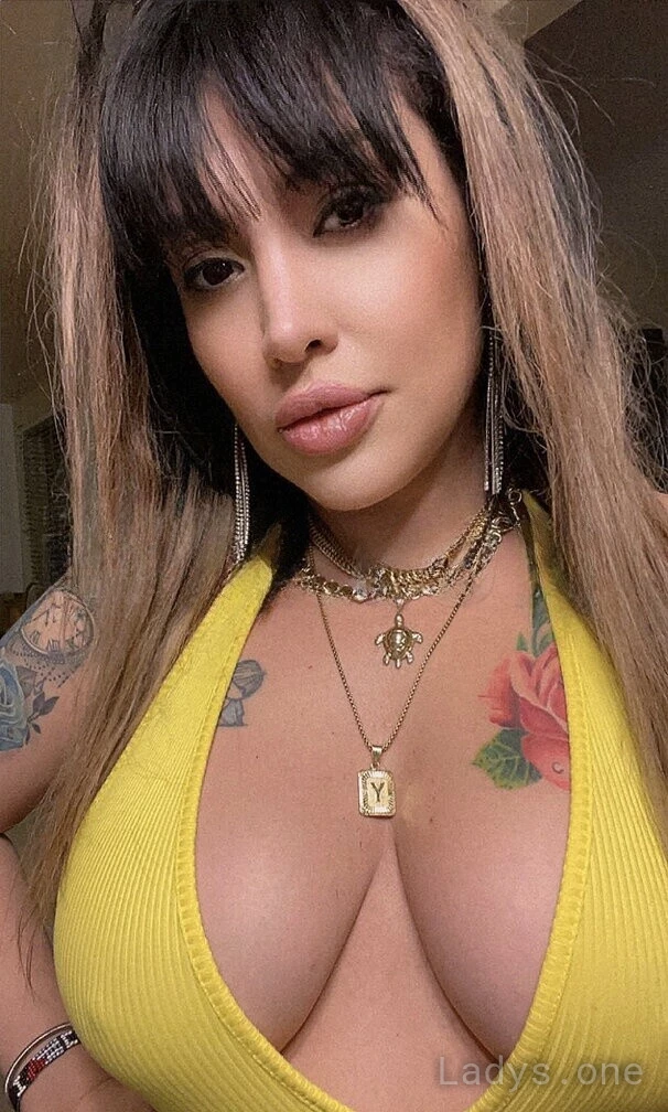 Camila (25) – Call Girl & Independent Escort Service in Olympia - Gallery Photo 4