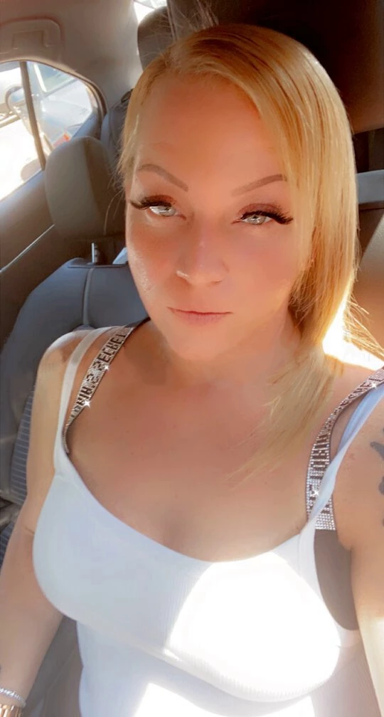 Ashley (28) – Call Girl & Independent Escort Service in Omaha - Gallery Photo 5