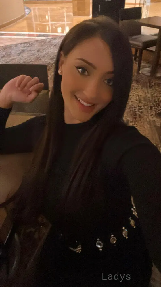 Anna (20) – Call Girl & Independent Escort Service in Omaha - Gallery Photo 3