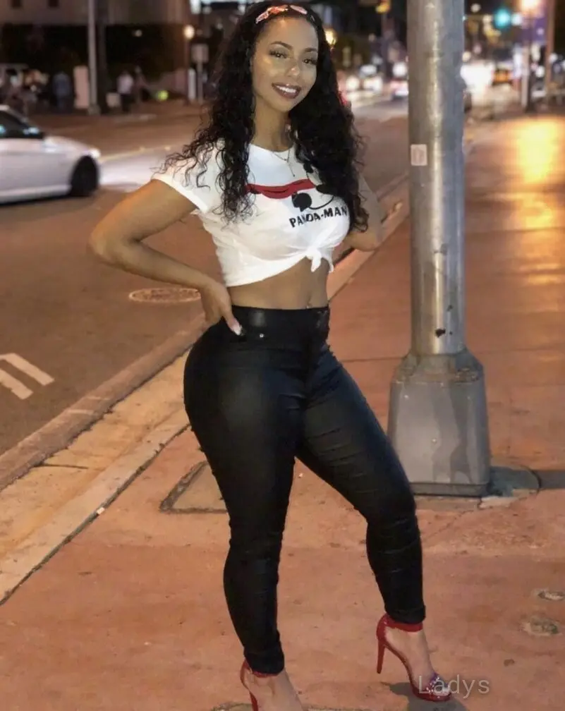 Summer (28) – Call Girl & Independent Escort Service in Omaha - Gallery Photo 3