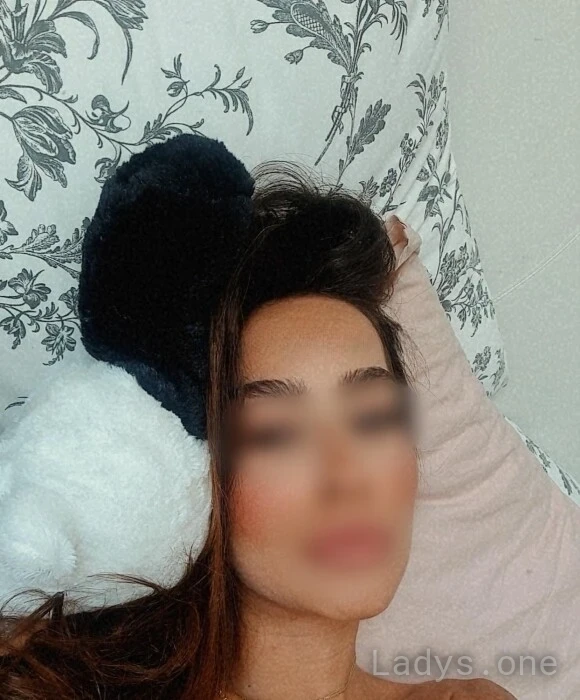 Anne (29) – Call Girl & Independent Escort Service in Oradea - Gallery Photo 4