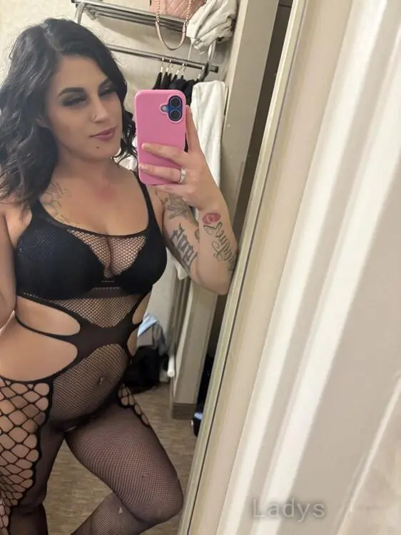 Gorge Ousheaux (24) – Call Girl & Independent Escort Service in Orange County - Gallery Photo 2