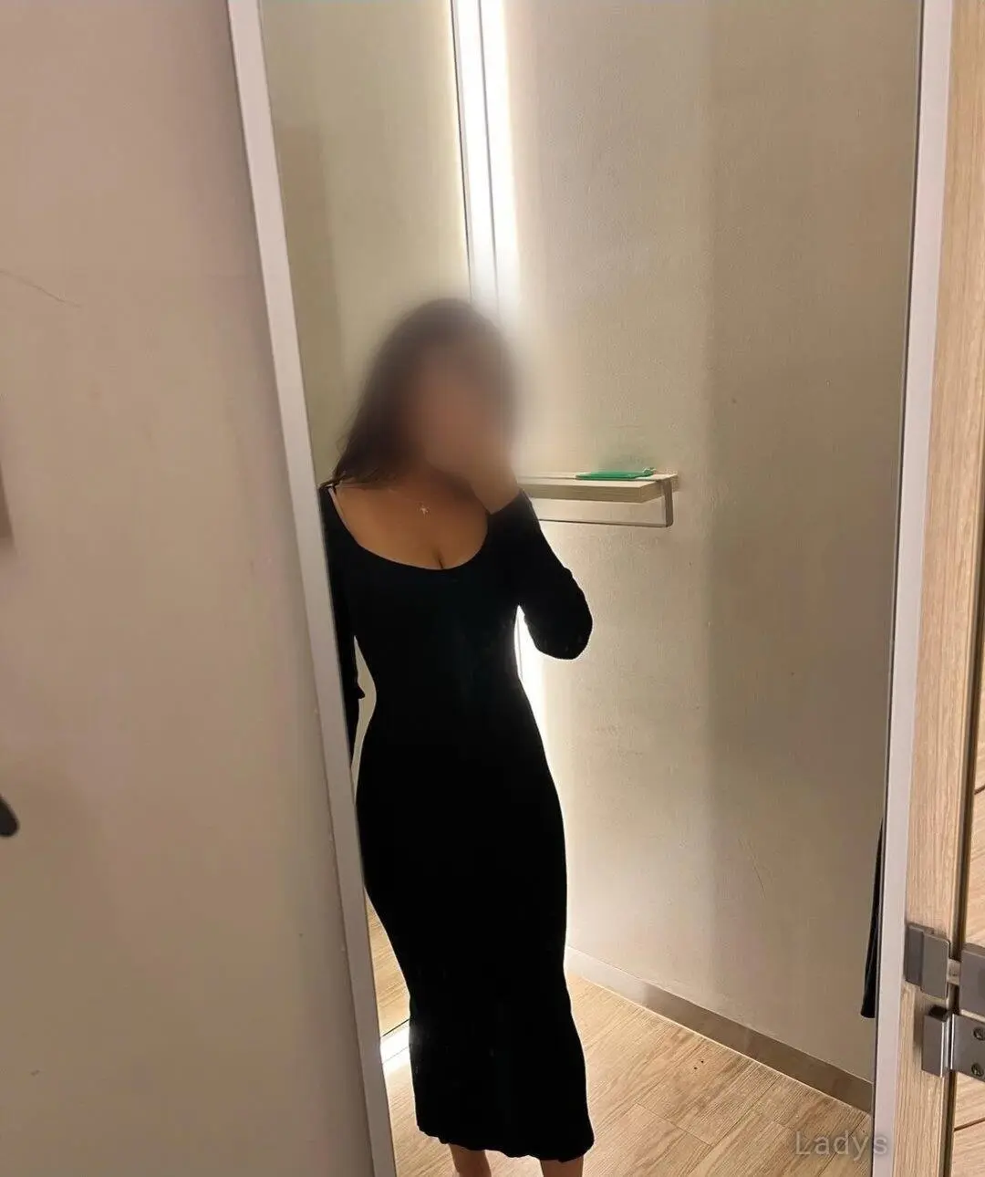 Alice (26) – Call Girl & Independent Escort Service in Orléans - Gallery Photo 2
