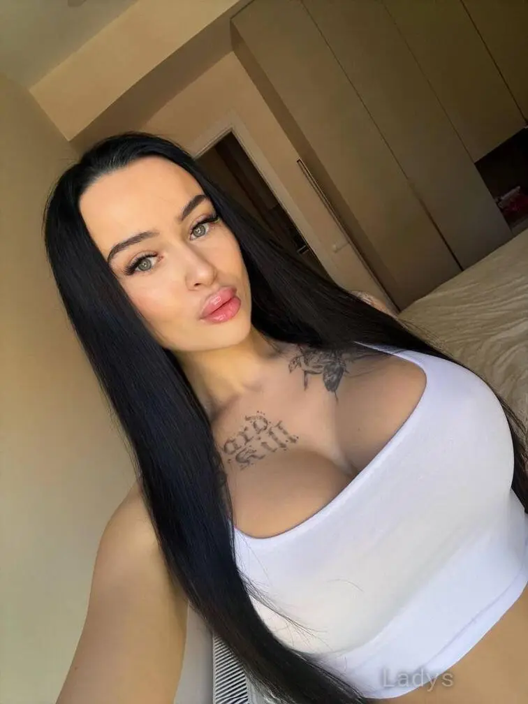 Alisa (25) – Call Girl & Independent Escort Service in Orlando - Gallery Photo 3