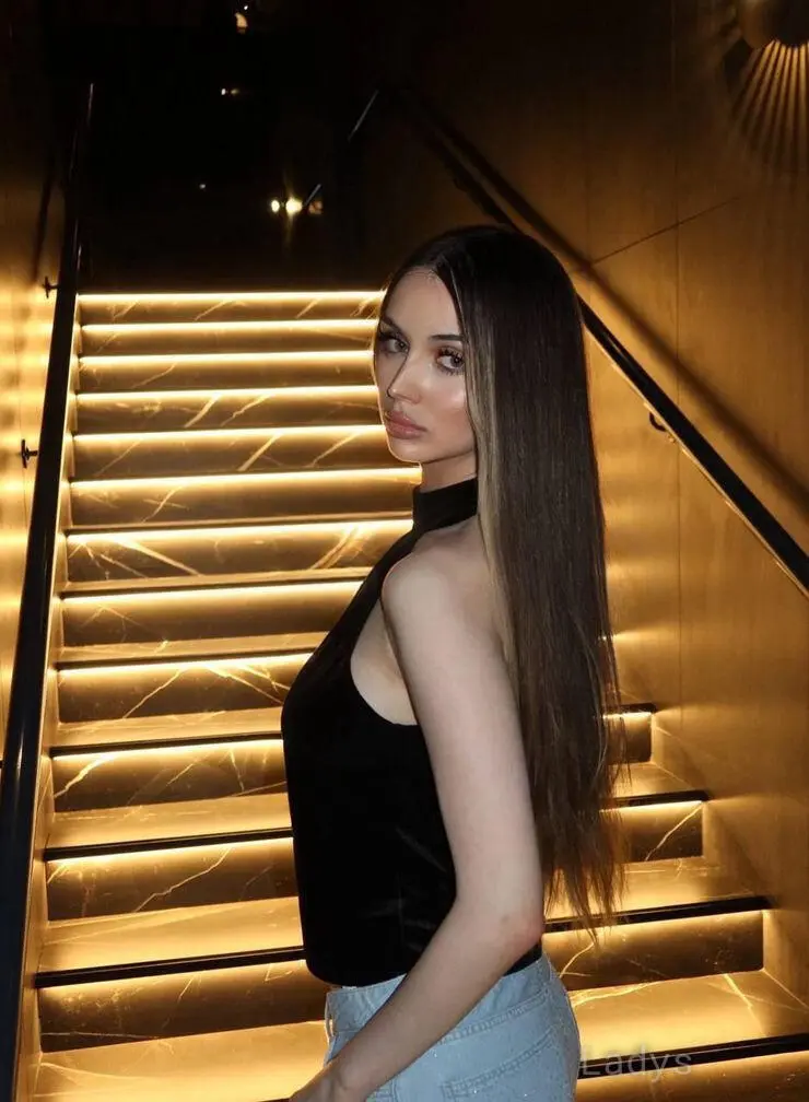 Emma (20) – Call Girl & Independent Escort Service in Orlando - Gallery Photo 4