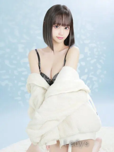 Noa (20) – Call Girl & Independent Escort Service in Osaka - Gallery Photo 3