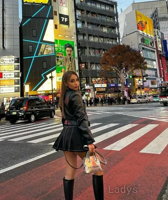 Lucy Park (23) – Call Girl & Independent Escort Service in Osaka - Gallery Photo 5