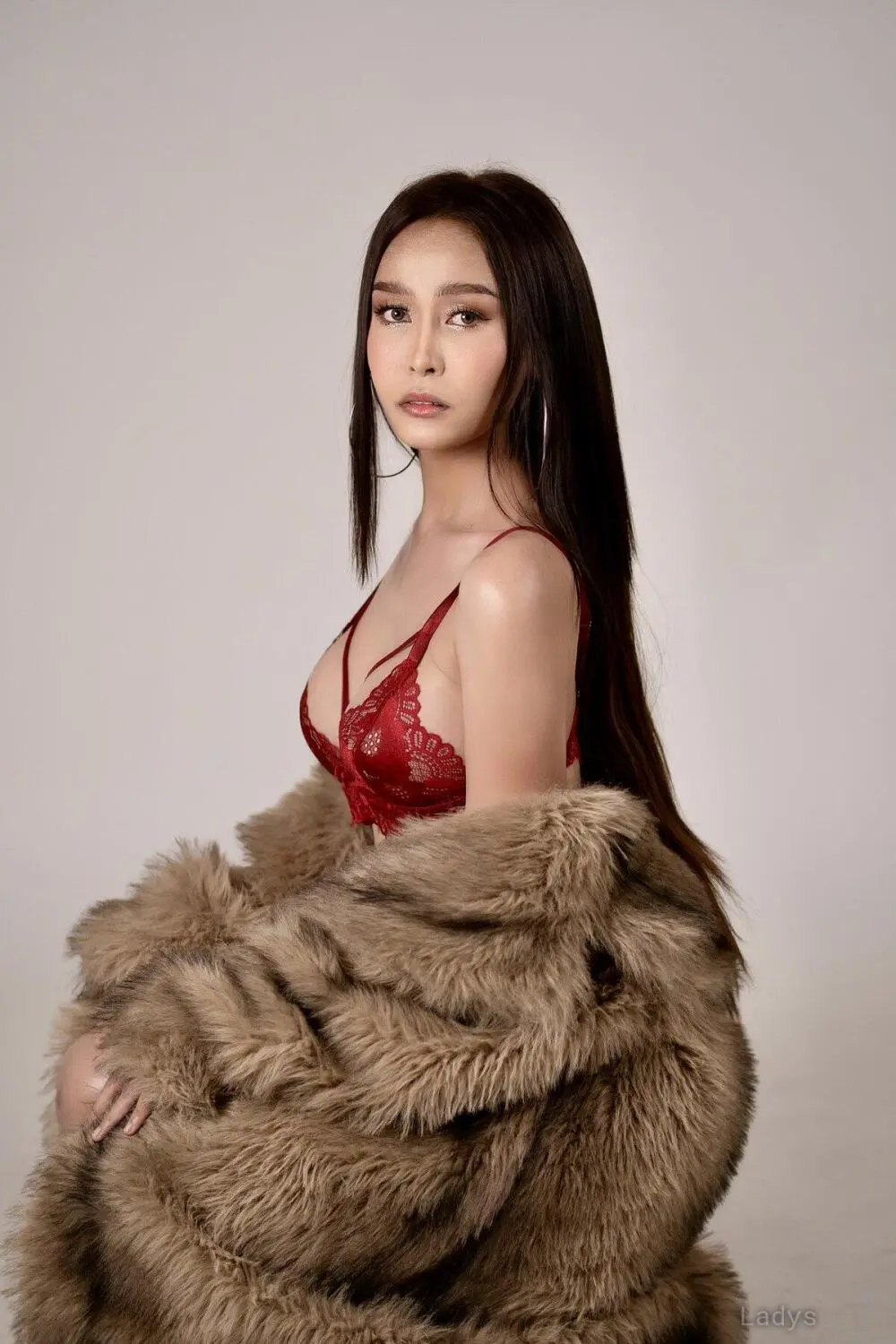 Valeria (25) – Call Girl & Independent Escort Service in Osaka - Gallery Photo 6