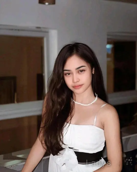 Jhoy (23) – Call Girl & Independent Escort Service in Osaka - Gallery Photo 4