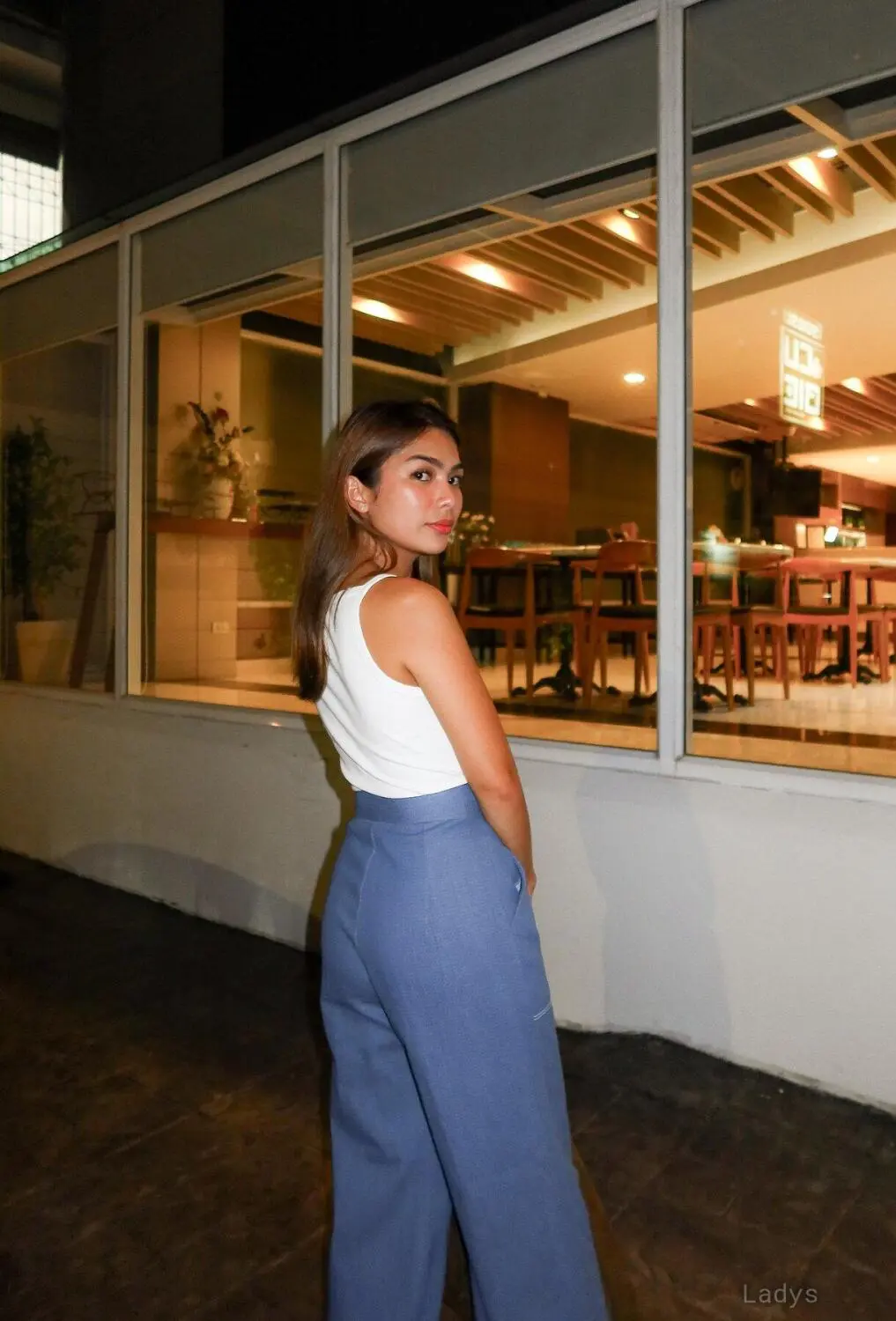 Lisa (28) – Call Girl & Independent Escort Service in Osaka - Gallery Photo 7