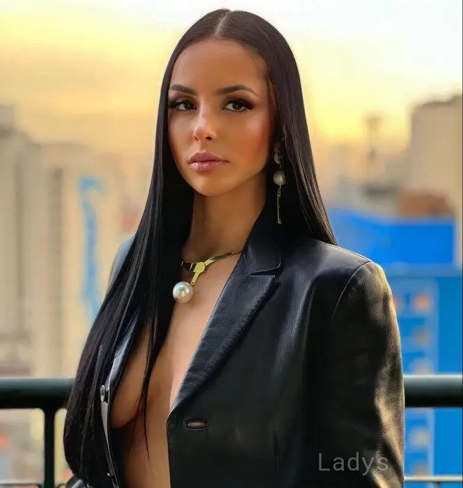 Laura Borges (23) – Call Girl & Independent Escort Service in Osasco - Gallery Photo 2