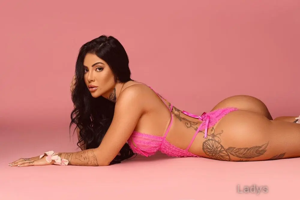 Alana (24) – Call Girl & Independent Escort Service in Osasco - Gallery Photo 5