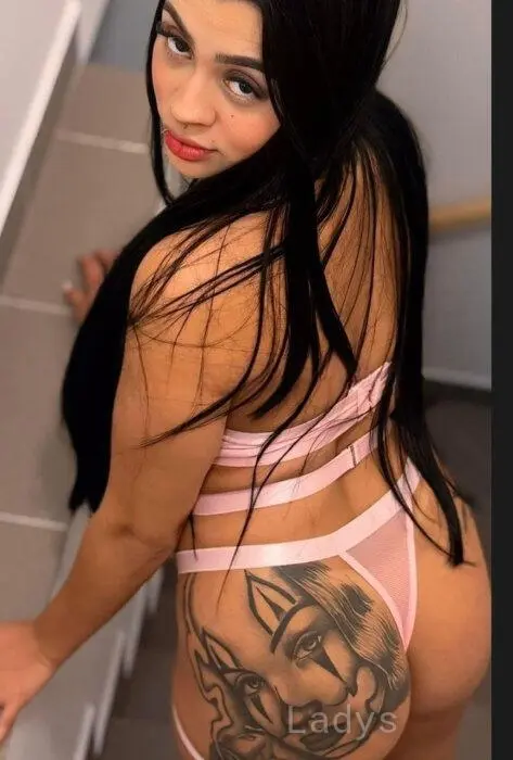 Vick (19) – Call Girl & Independent Escort Service in Osijek - Gallery Photo 2