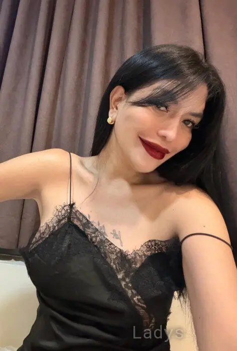 Paulina Pinay (29) – Call Girl & Independent Escort Service in Oslo - Gallery Photo 3