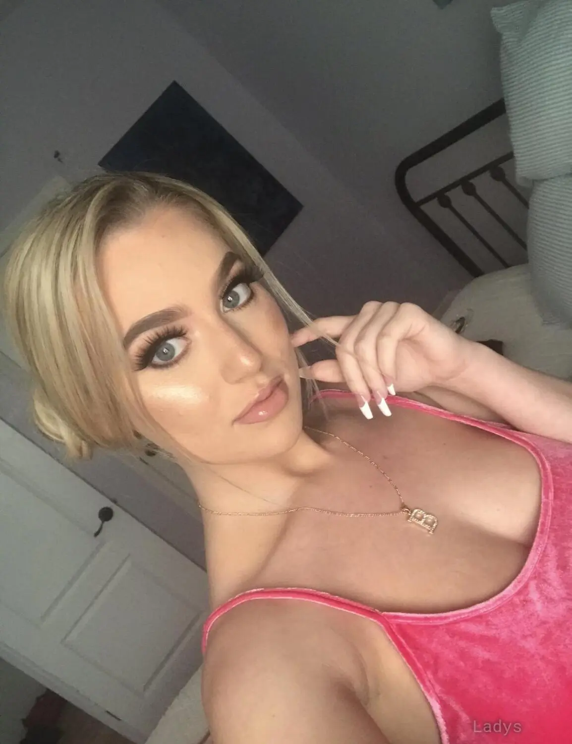 Beverly Bell (23) – Call Girl & Independent Escort Service in Oslo - Gallery Photo 8