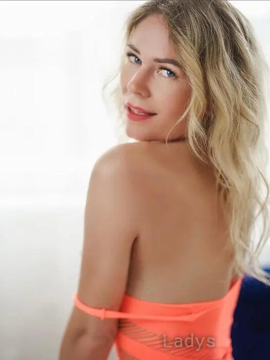 Claudia Macc (33) – Call Girl & Independent Escort Service in Ostrava - Gallery Photo 2