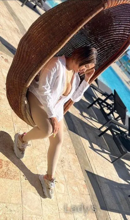Esther Perez (27) – Call Girl & Independent Escort Service in Oulu - Gallery Photo 4