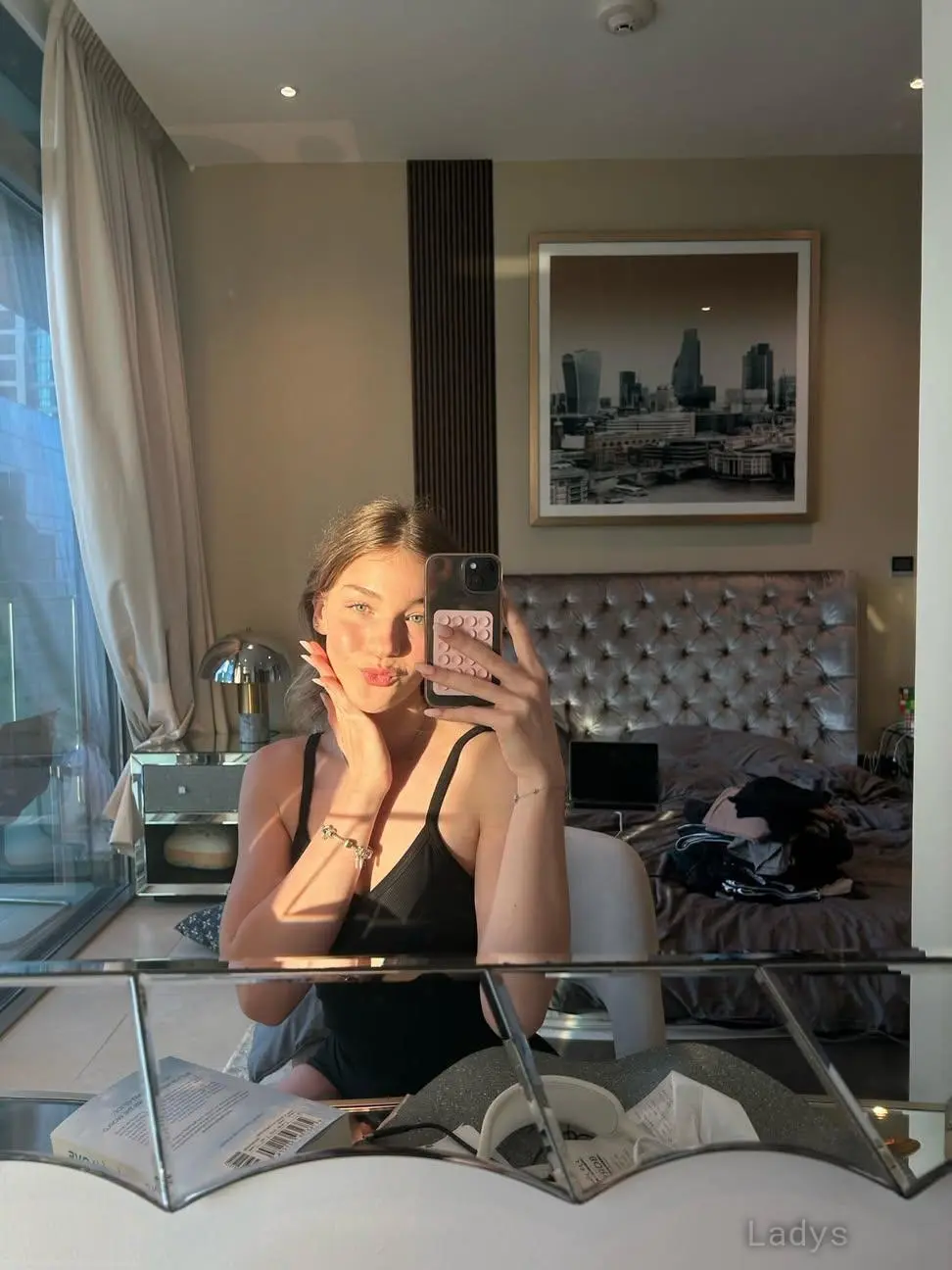 Shara (26) – Call Girl & Independent Escort Service in Oulu - Gallery Photo 4