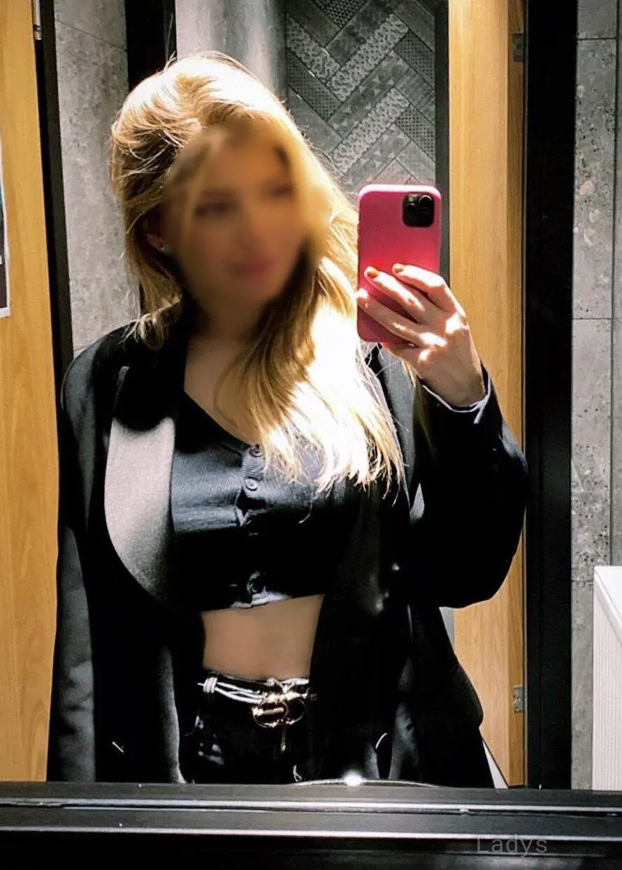 Katia (23) – Call Girl & Independent Escort Service in Ourense - Gallery Photo 3
