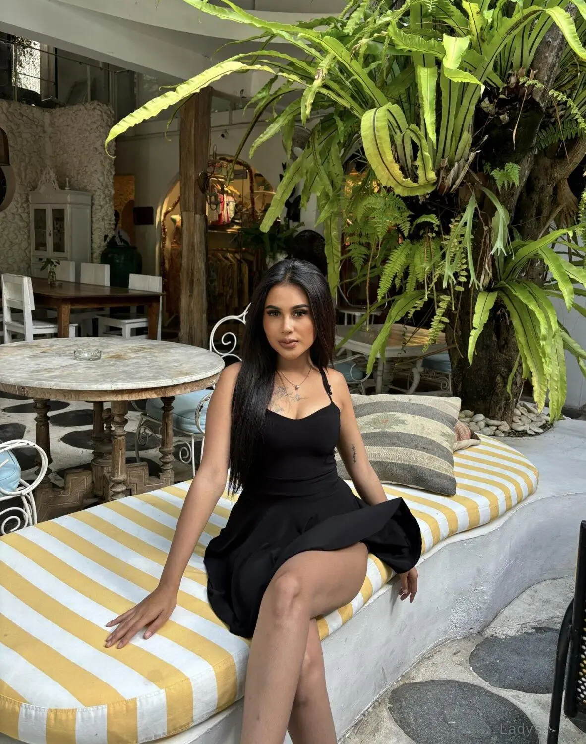 Kenza (20) – Call Girl & Independent Escort Service in Padang - Gallery Photo 6