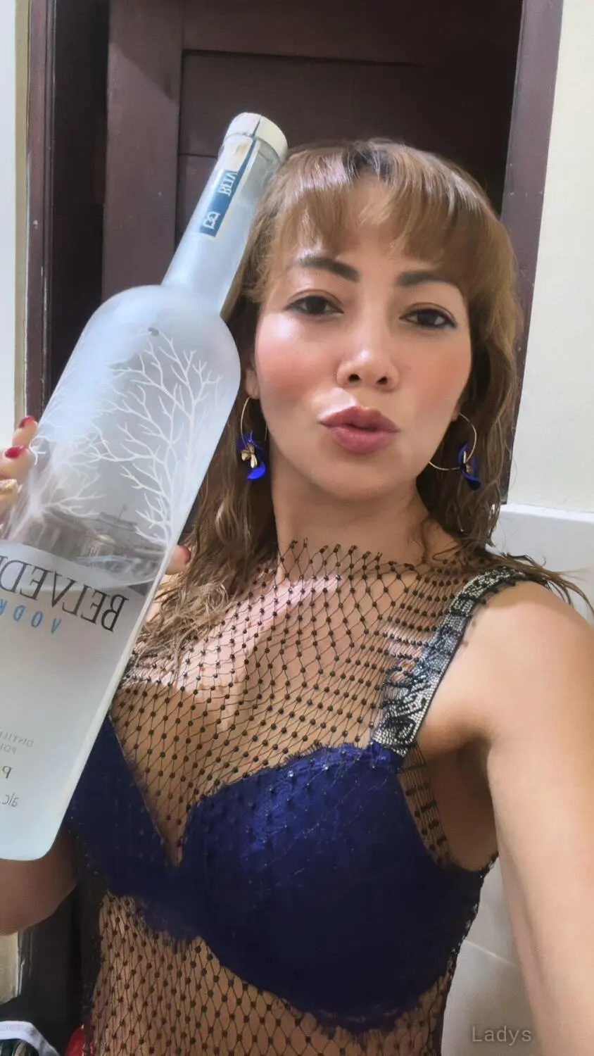 Maya (35) – Call Girl & Independent Escort Service in Palembang - Gallery Photo 3