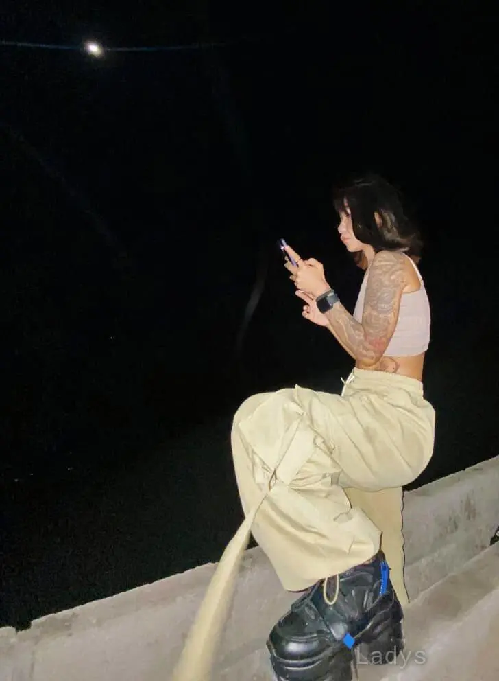 Flora (25) – Call Girl & Independent Escort Service in Palembang - Gallery Photo 6