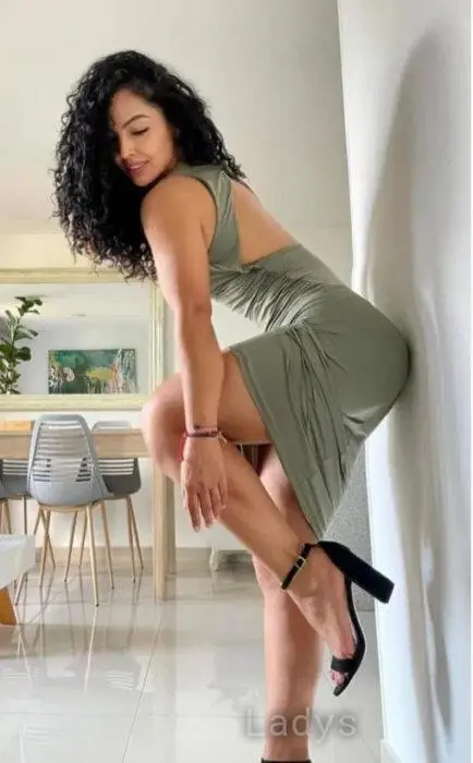 Gina (34) – Call Girl & Independent Escort Service in Palma - Gallery Photo 4