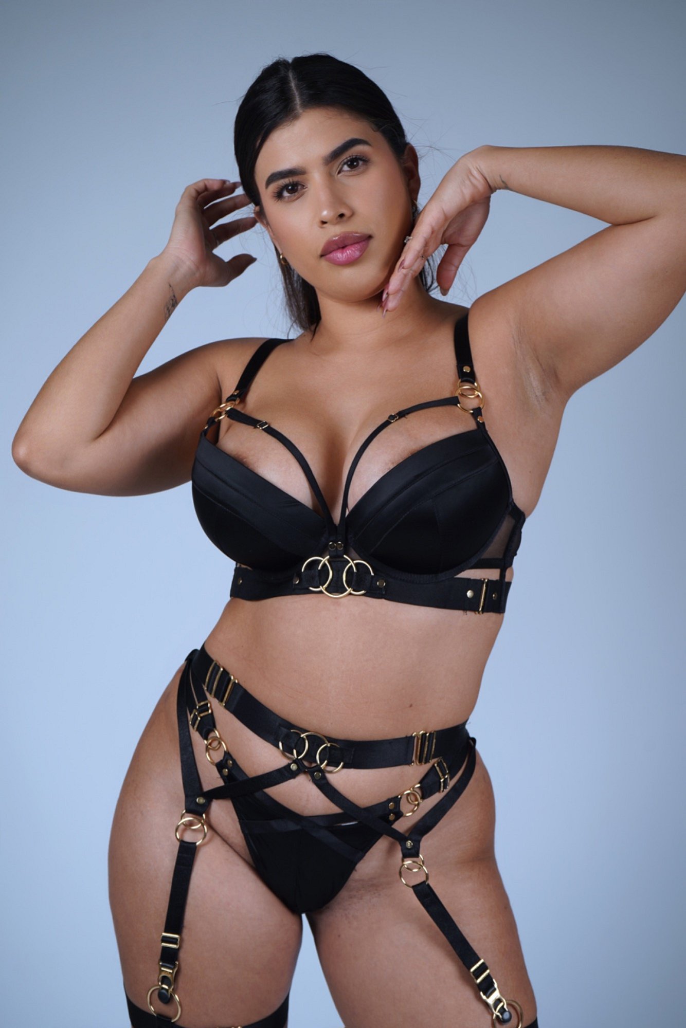 Vanessa (18) – Call Girl & Independent Escort Service in Dubai - Gallery Photo 7