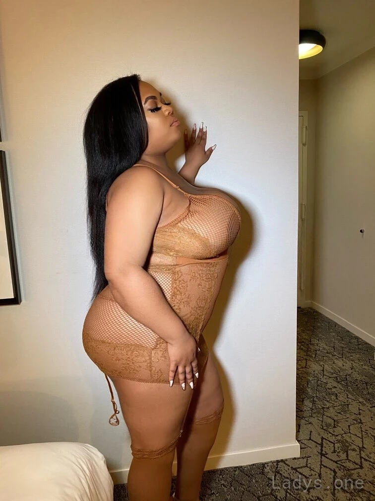 Gabrielle (25) – Call Girl & Independent Escort Service in Palmdale - Gallery Photo 4
