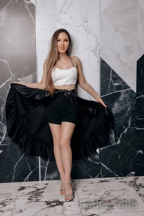 Karina (27) – Call Girl & Independent Escort Service in Pančevo - Gallery Photo 3